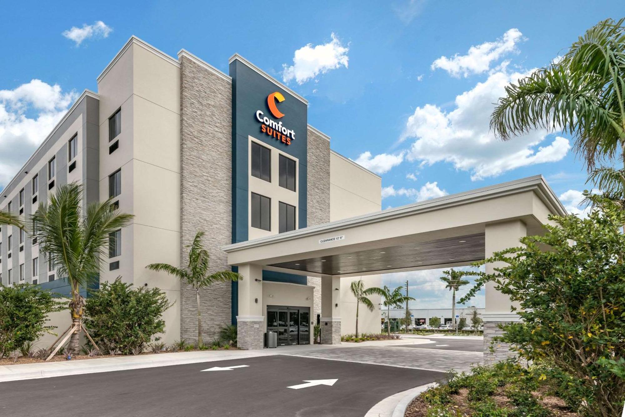 Comfort Suites Stuart-Hutchinson Island Exterior photo